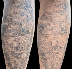 The healing tattoo—skin peeling after 2 weeks (left) and 3 weeks (right) since the initial session.